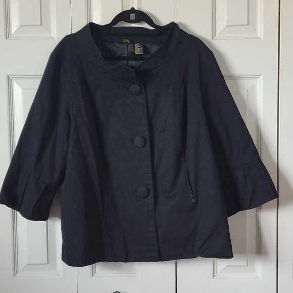 Black cropped jacket - Picture 1 of 2